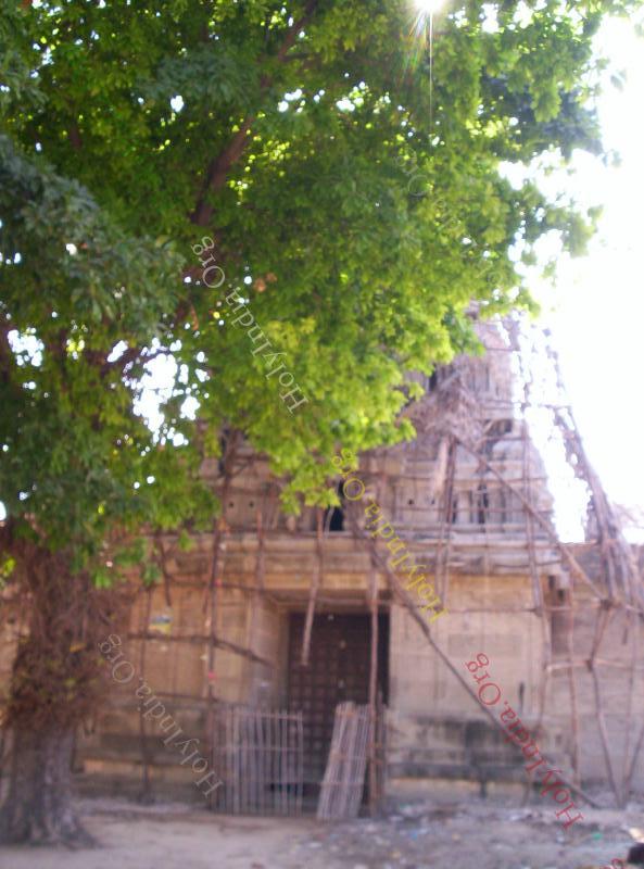 00002_001_thiruvetkalam_temple.jpg