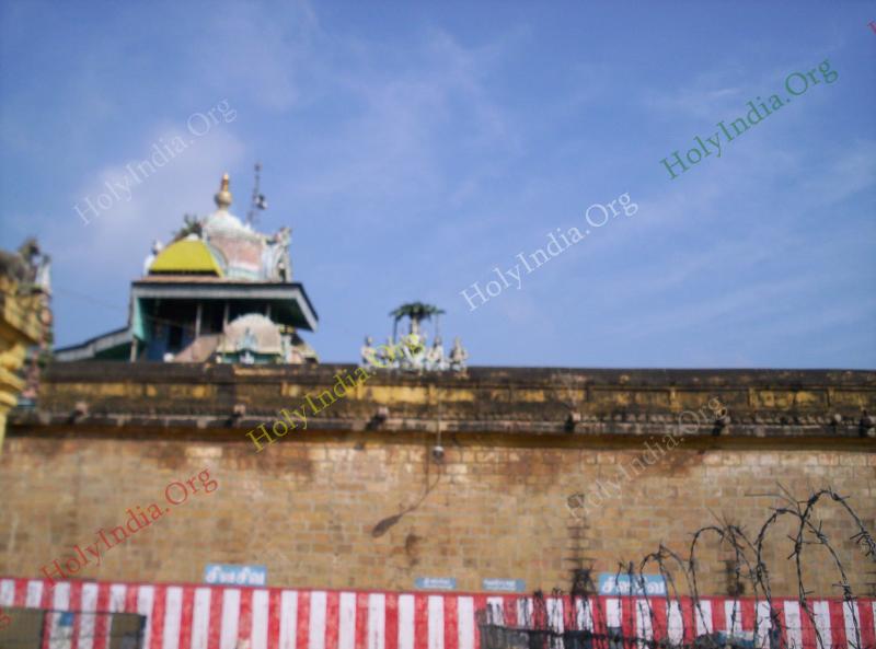 /templeimages/00013_002_tirukkurukaavur_temple.jpg