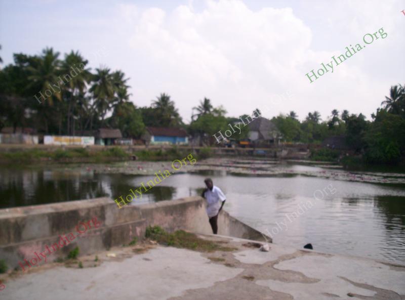 /templeimages/00015_008_tirukolakka_temple.jpg