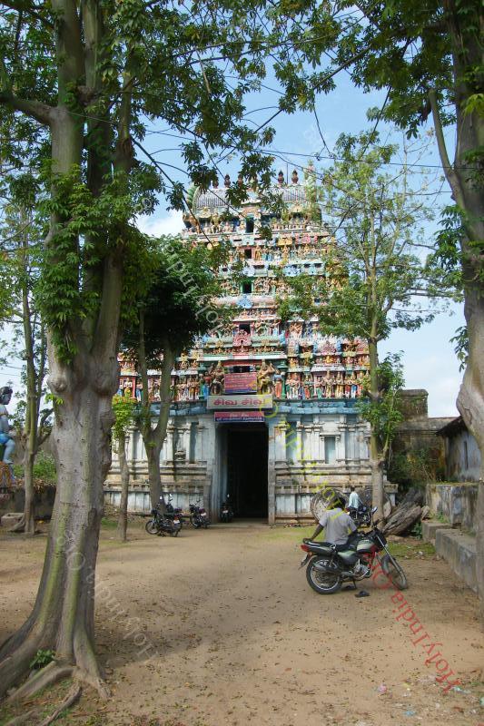 /templeimages/00035_012_pandanallur_temple.jpg