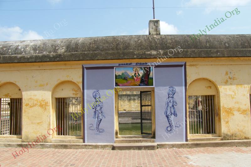 /templeimages/00039_007_thiruppanandal_temple.jpg