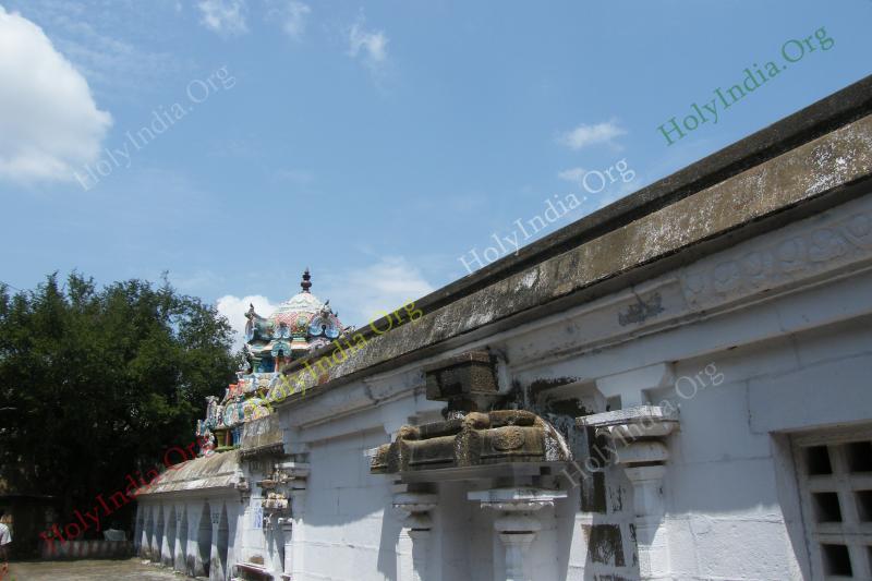 /templeimages/00040_005_thiruvoipadi_temple.jpg