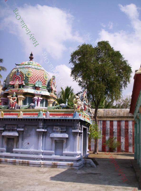/templeimages/00048_003_tiruvaikavur_temple.jpg