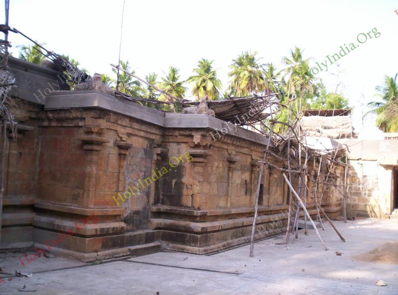 /templeimages/00076_008_thiruchotruthurai_temple.jpg