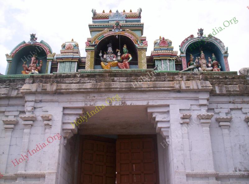 /templeimages/00098_014_thirukolambam_temple.jpg