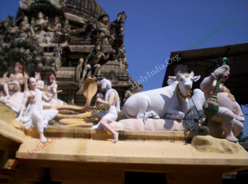 /templeimages/00100_003_kuthalam_temple.jpg