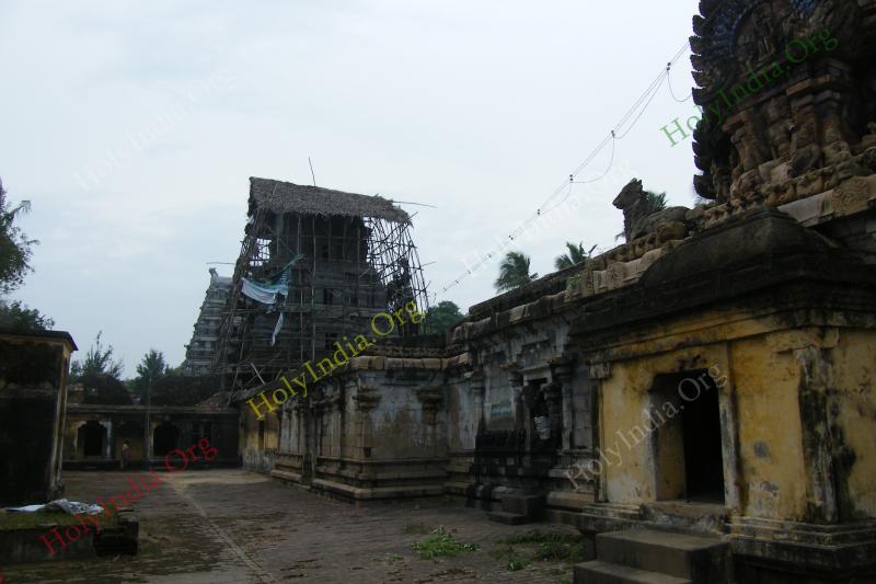 /templeimages/00104_005_parasalur_temple.jpg
