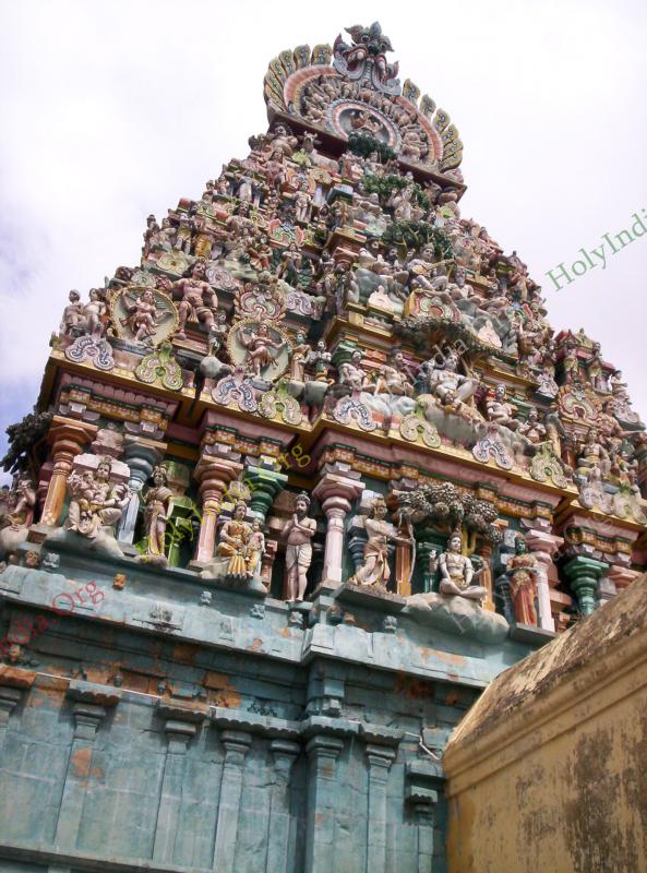 /templeimages/00110_037_thirukadaiyur_temple.jpg