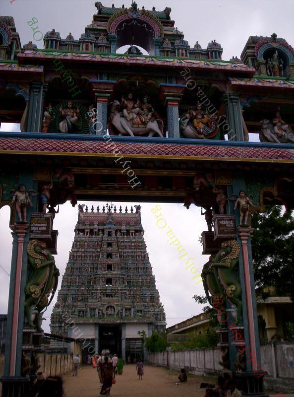 /templeimages/00110_049_thirukadaiyur_temple.jpg