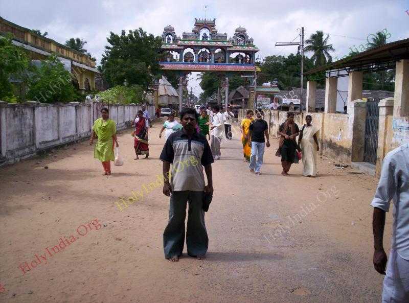 /templeimages/00110_057_thirukadaiyur_temple.jpg