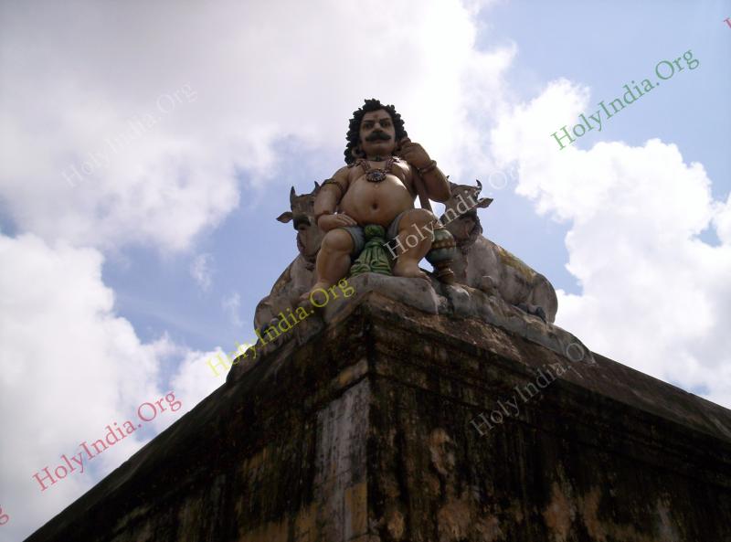 /templeimages/00110_062_thirukadaiyur_temple.jpg