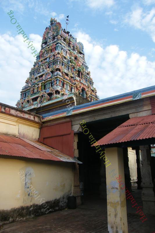 /templeimages/00113_010_karaikal_temple.jpg