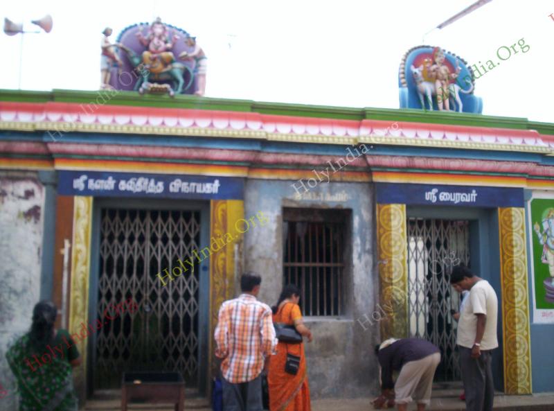 /templeimages/00115_007_thirunallar_temple.jpg