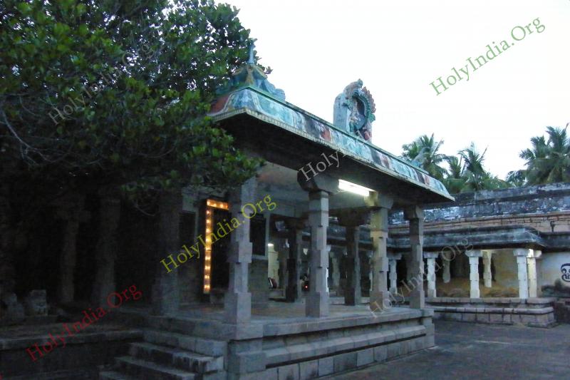 /templeimages/00124_024_thiruveezhimizhalai_temple.jpg