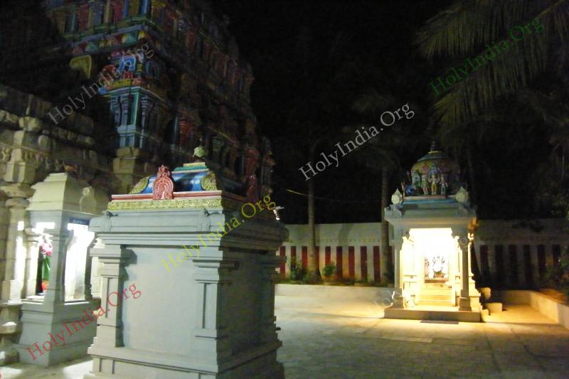 /templeimages/00126_003_karuveli_temple.jpg