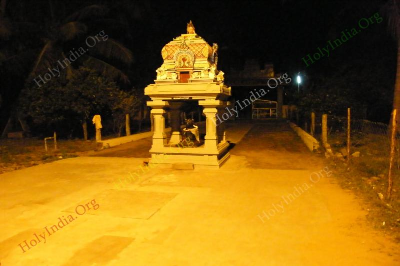 /templeimages/00126_009_karuveli_temple.jpg