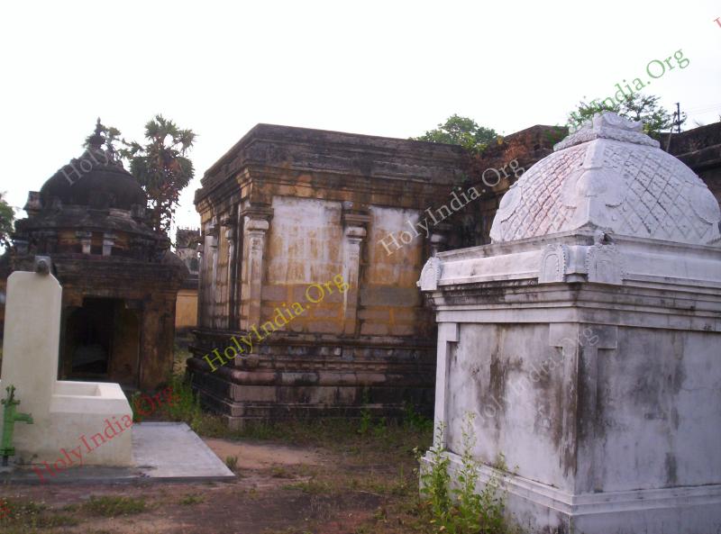 /templeimages/00136_011_tiruppanaiyur_temple.jpg