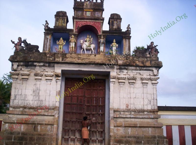 /templeimages/00136_015_tiruppanaiyur_temple.jpg