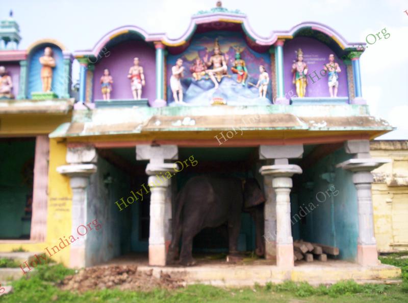 /templeimages/00138_018_thirupugalur_temple.jpg