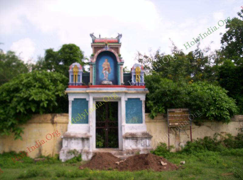 /templeimages/00138_020_thirupugalur_temple.jpg