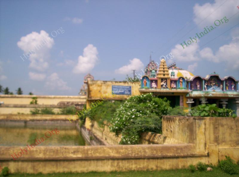 /templeimages/00138_021_thirupugalur_temple.jpg