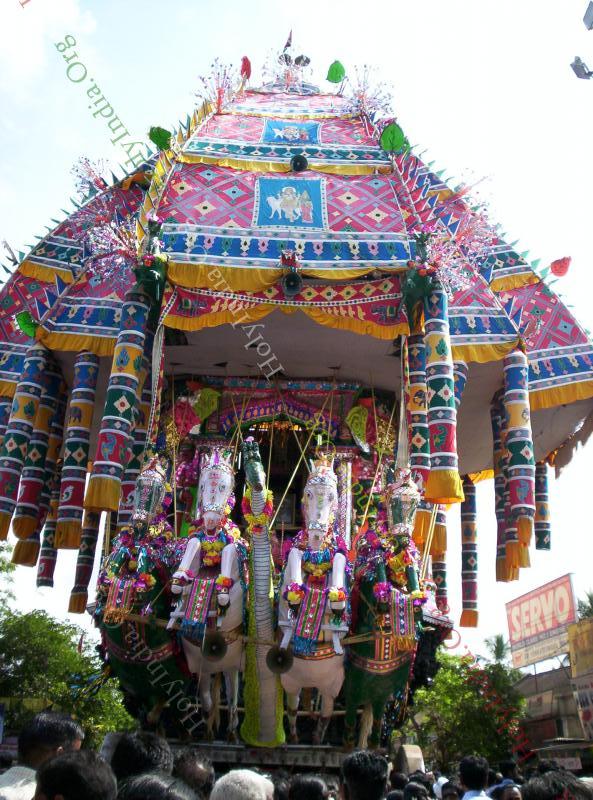 /templeimages/00150_048_thiruvarur_temple.jpg