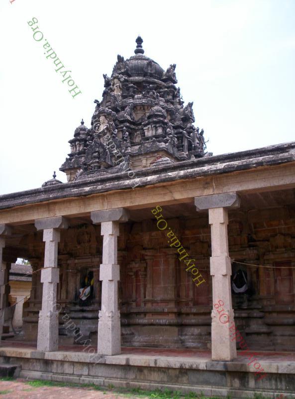 /templeimages/00165_007_kovilvenni_temple.jpg