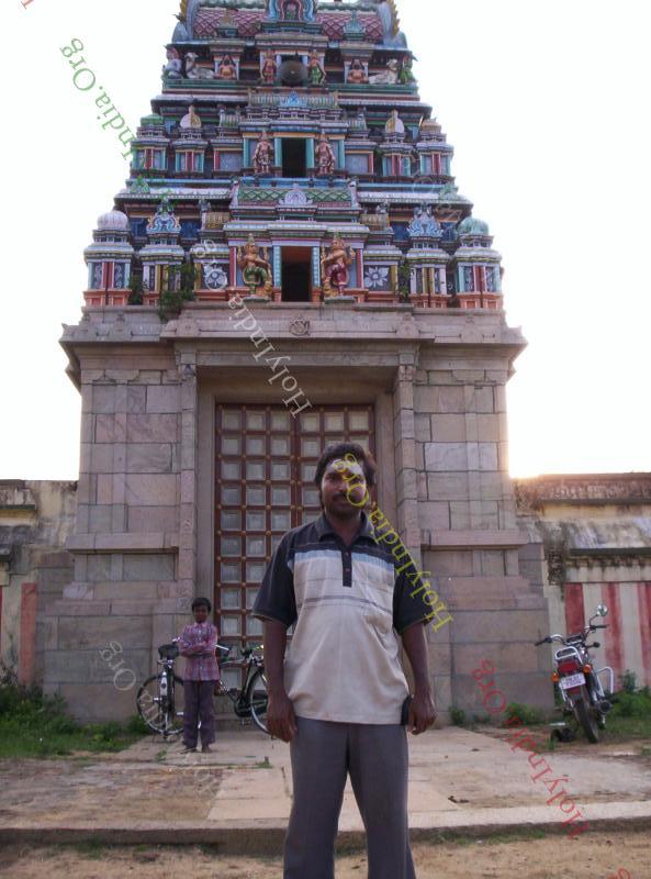 /templeimages/00175_010_tiruvendurai_temple.jpg