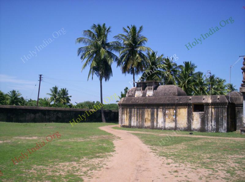 /templeimages/00185_012_kachanam_temple.jpg