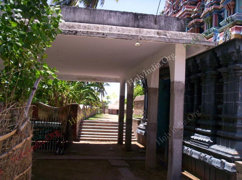 /templeimages/00186_007_thirukuvalai_temple.jpg