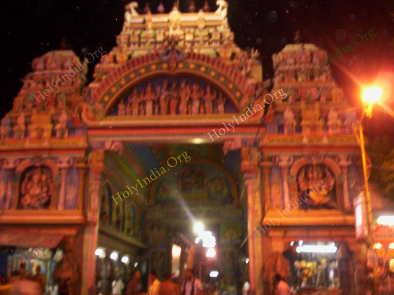 /templeimages/00191_007_madurai_temple.jpg