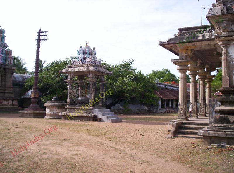 /templeimages/00197_007_thirupunavasal_temple.jpg