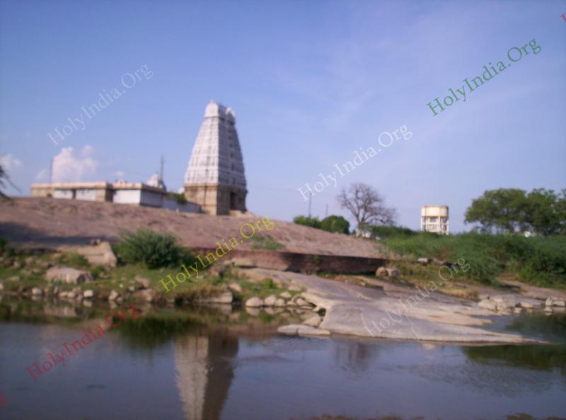 /templeimages/00224_009_arakandanallur_temple.jpg
