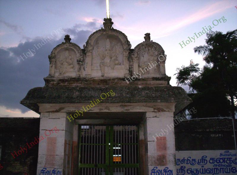 00247_001_elumiyankottur_temple.jpg