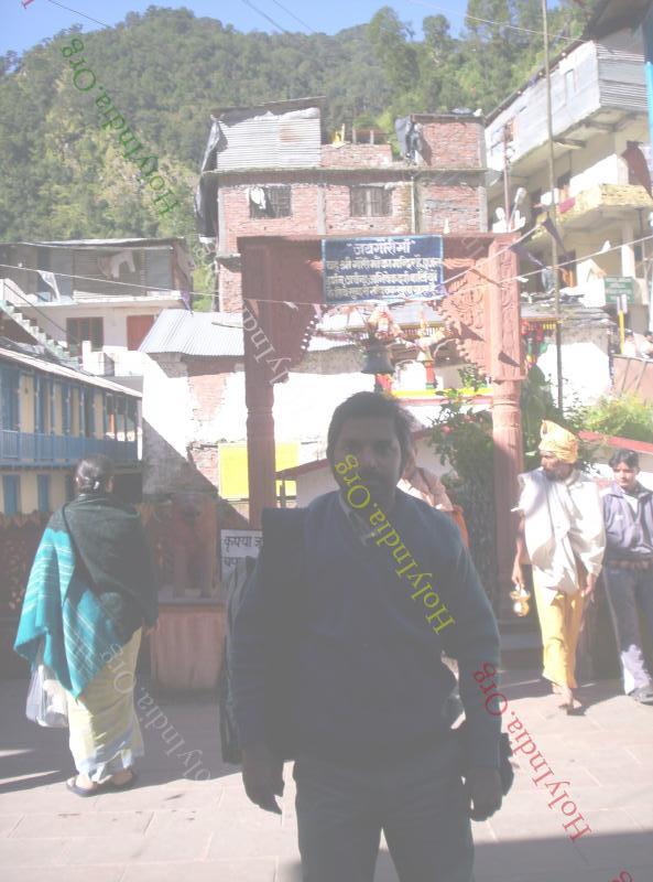 /templeimages/00270_002_gowrikund_temple.jpg
